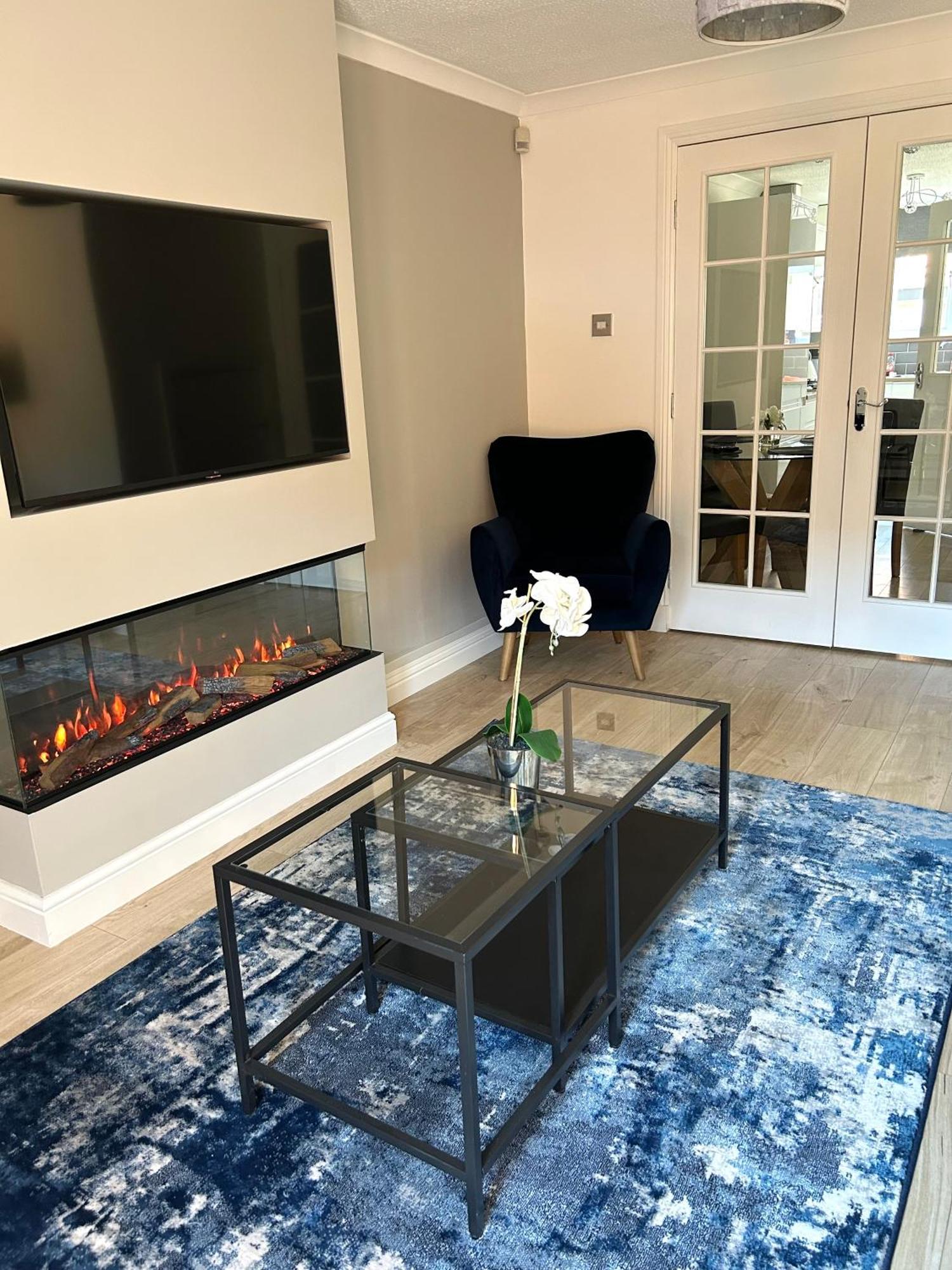 3 Bedroom - 2 Bathroom Townhouse In Corstorphine Near Murrayfield Stadium - Direct Bus To Edinburgh City Centre In 20 Minutes - Two Private Parking Spaces - Private Sunny Garden - Recently Refurbished Exteriér fotografie