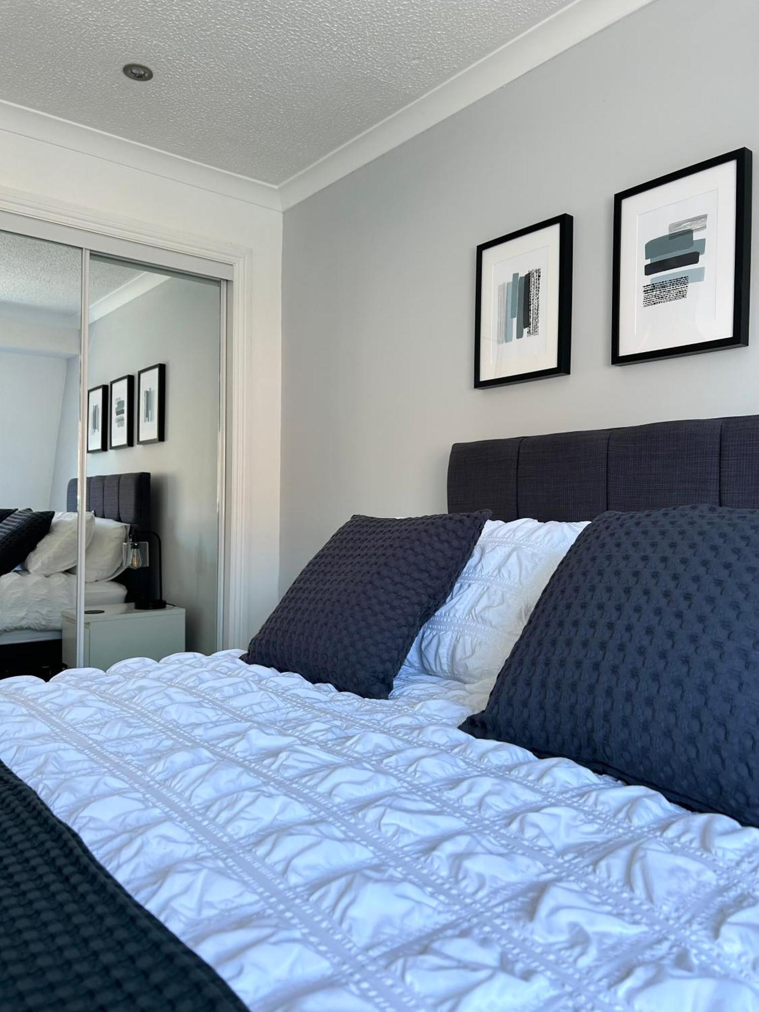 3 Bedroom - 2 Bathroom Townhouse In Corstorphine Near Murrayfield Stadium - Direct Bus To Edinburgh City Centre In 20 Minutes - Two Private Parking Spaces - Private Sunny Garden - Recently Refurbished Exteriér fotografie